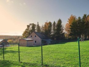 Pastoral villa in Heure with bubble bath